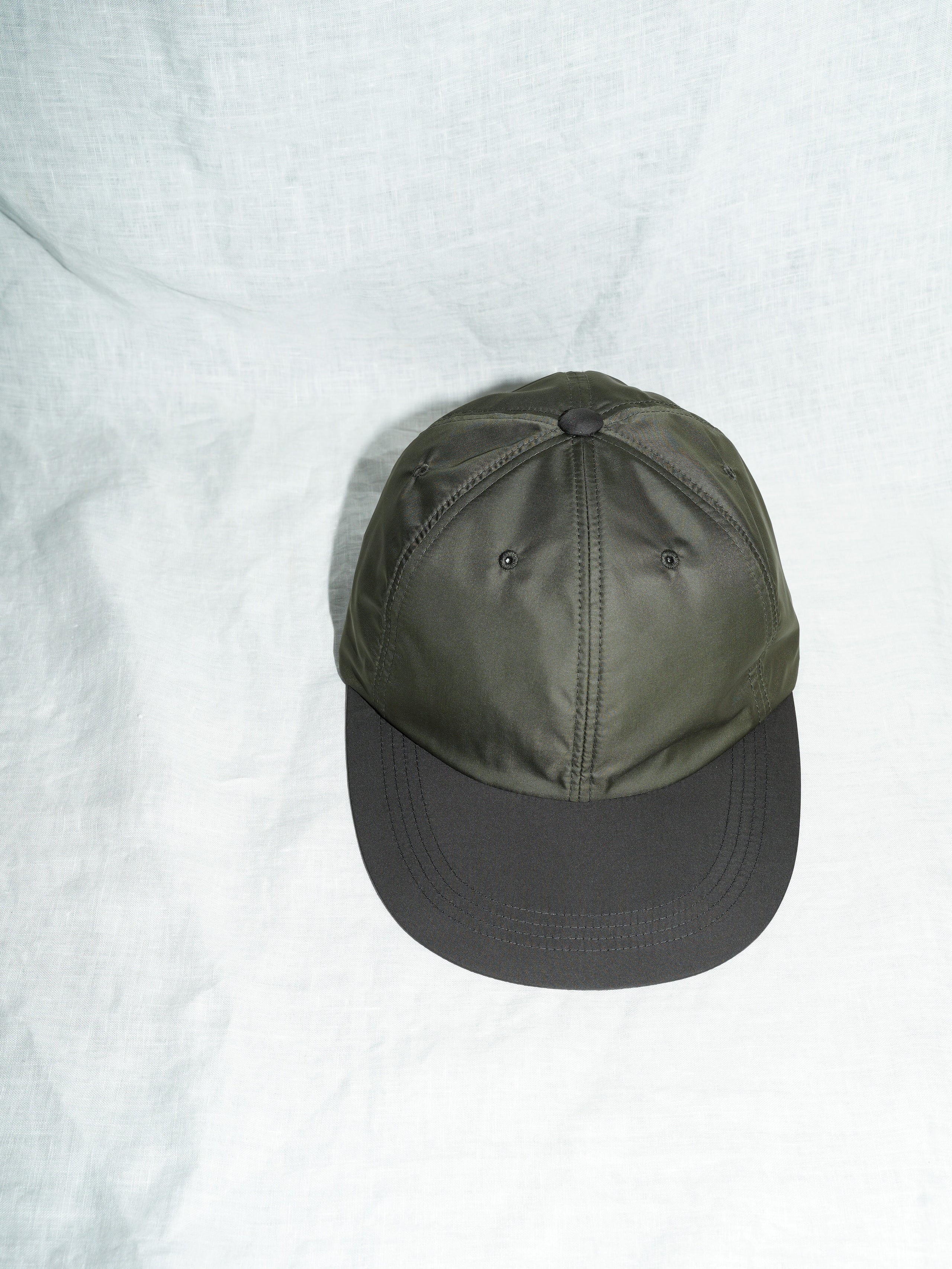 Waynt Store Exclusive / COMFORTABLE REASON別注 | Waynt 6panel Nylon Cap -  Khaki/Charcoal | Waynt Store