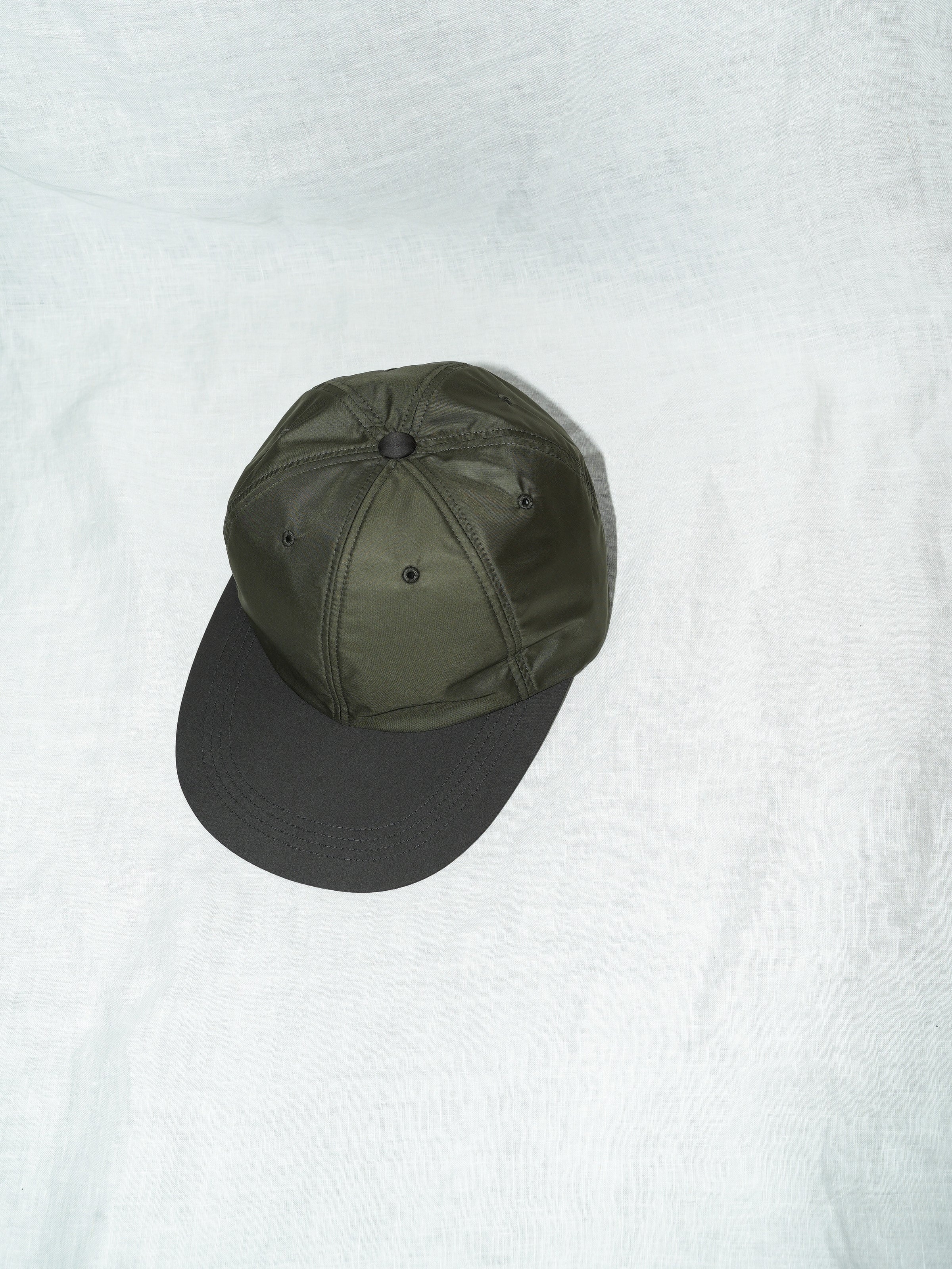 Waynt Store Exclusive / COMFORTABLE REASON別注 | Waynt 6panel Nylon Cap -  Khaki/Charcoal | Waynt Store