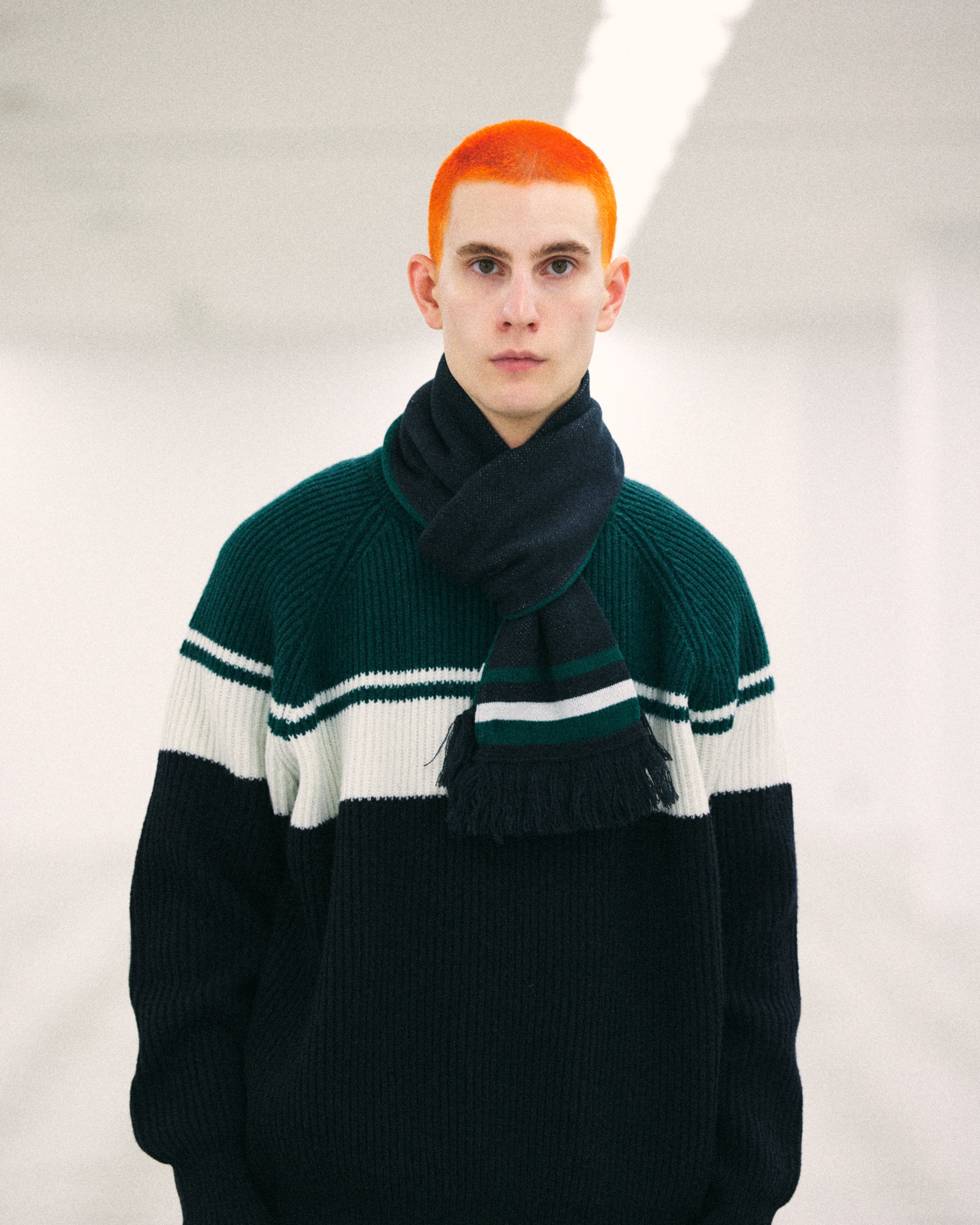 COMFORTABLE REASON 23AW】REVERSIBLE SCARF - Brown, Turquoise, Black | Waynt  Store