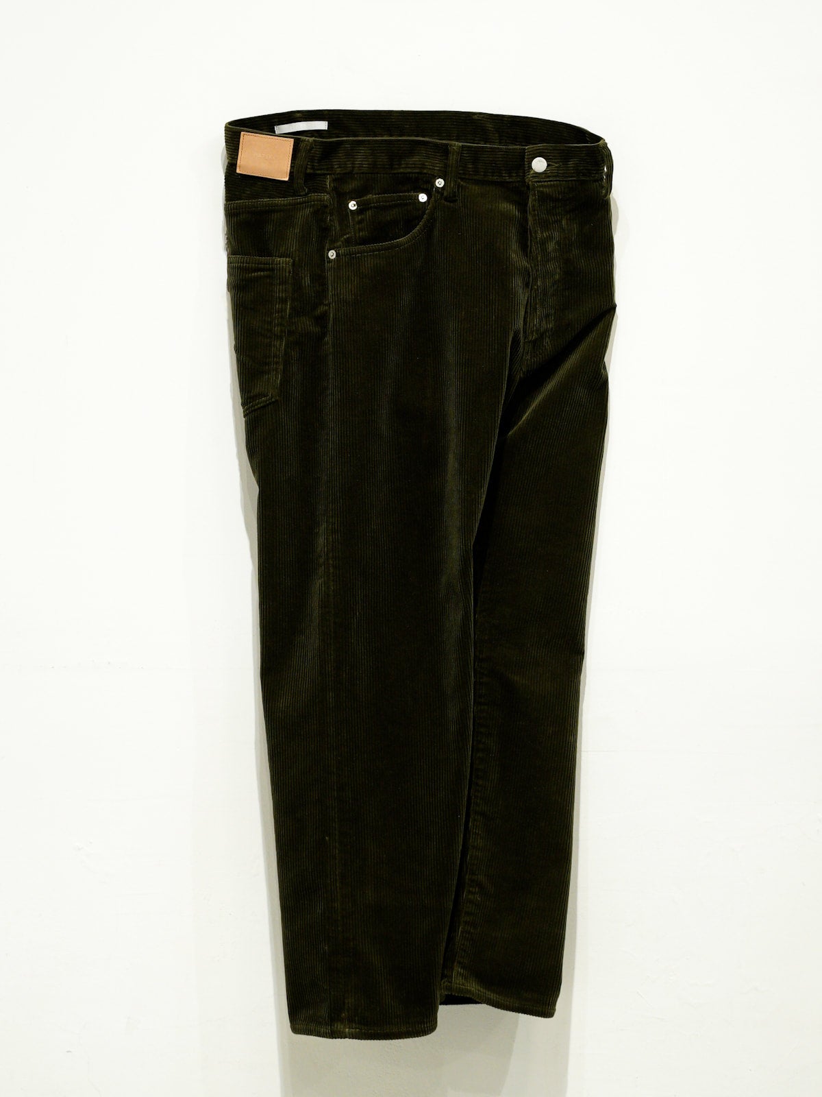 HATSKI(ハツキ) Wide Tapered Corduroy Pants HTK-22003-C | STRATO BLOG