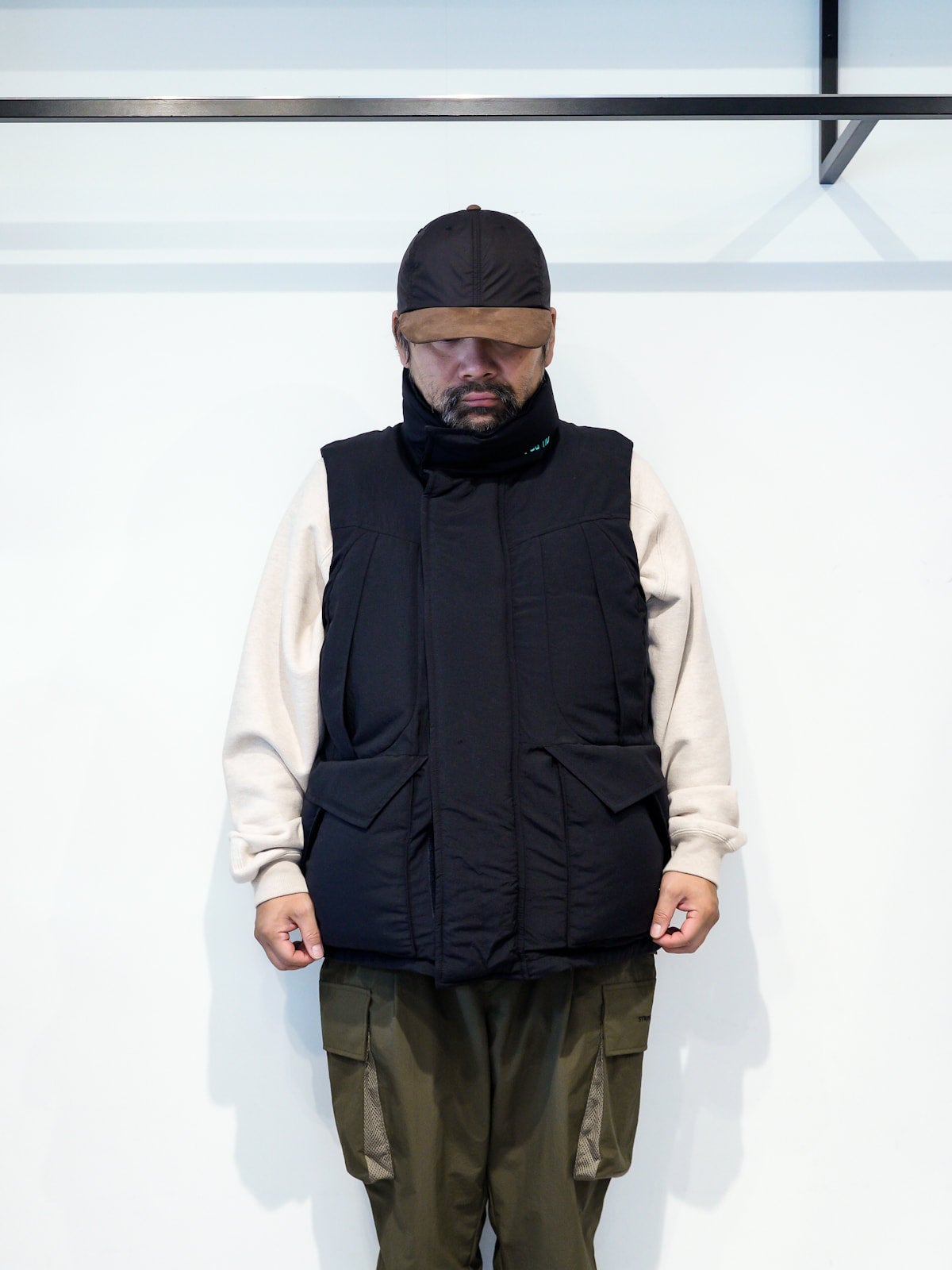 STRIPES FOR CREATIVE/S.F.C】FALL / WINTER 2023 / GOZILLA 700FILL VEST -  Navy, Black | Waynt Store